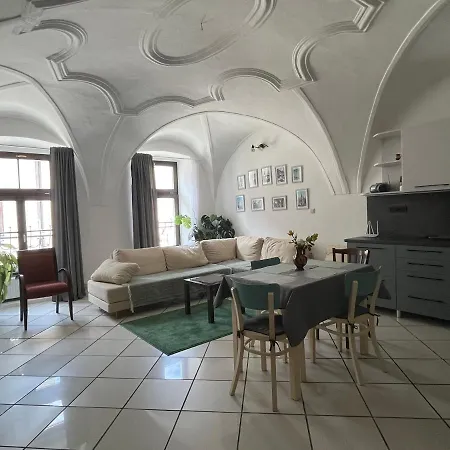 Historicky V Centre Mesta-2min Peso Na Namestie Apartment *